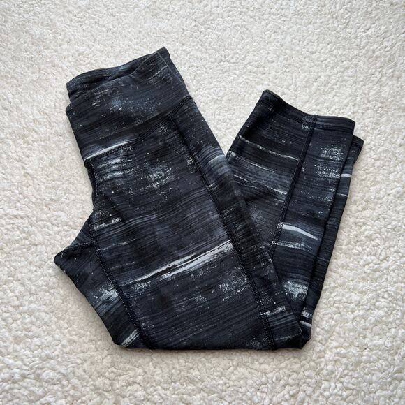 Old Navy Cropped Gray Black Leggings Small - Picture 1 of 9